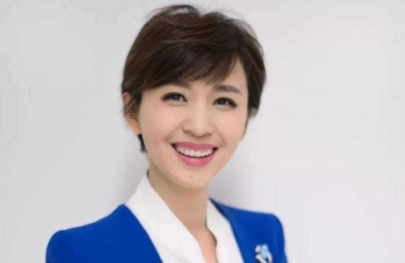 比起朱迅的视婆婆如亲母,"藏"了28年的欧阳夏丹,终于暴露了_父亲_母亲