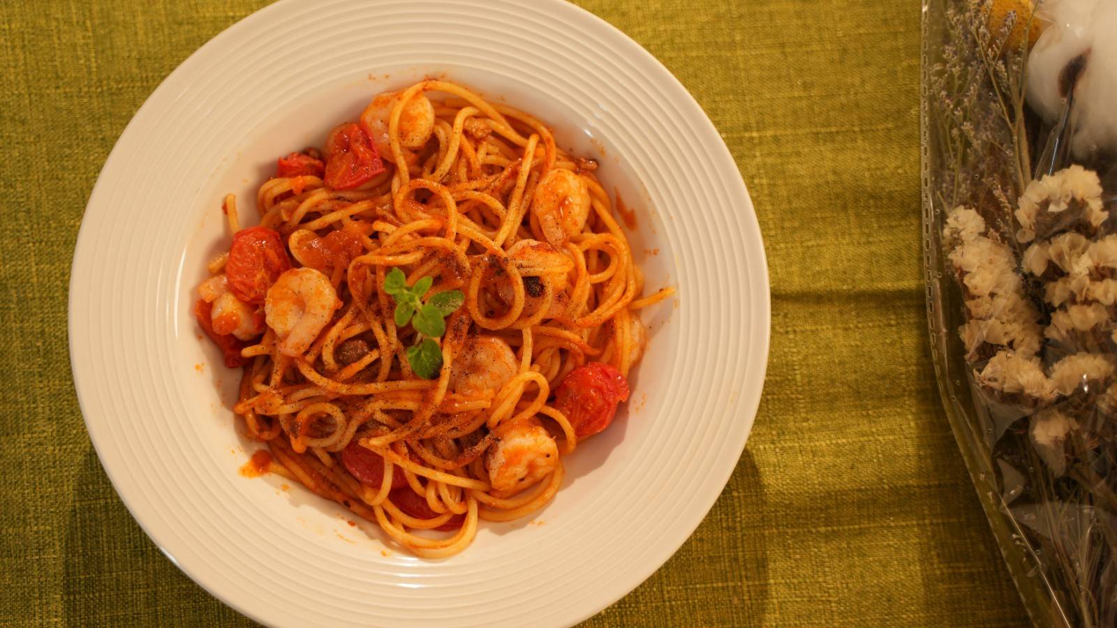 自制美味番茄虾意面,不一样的美食体验,营养可口太过瘾了_虾球_酱汁