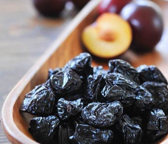 阿胶|喜欢吃这几种零食的女人，得到的好处肯定不少，比同龄人年轻多了