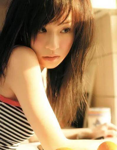 第三者|“甜心教主”王心凌的虐恋情史，被前任曝光私照，39岁仍孑然一身