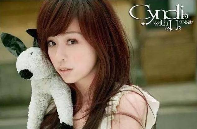 第三者|“甜心教主”王心凌的虐恋情史，被前任曝光私照，39岁仍孑然一身