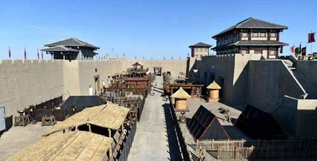 口碑|演员扮嫩有多毁口碑？黄晓明被喷成“筛子”，张鲁一跌落神坛