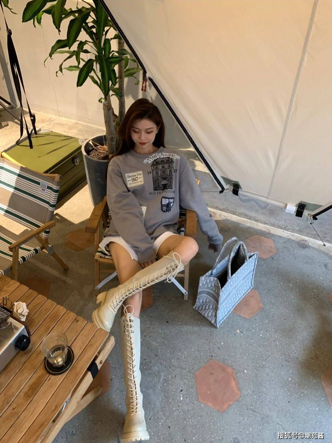 设计 冬季长靴搭配少不了，高挑身材巧妙设计，小小层次感学起来