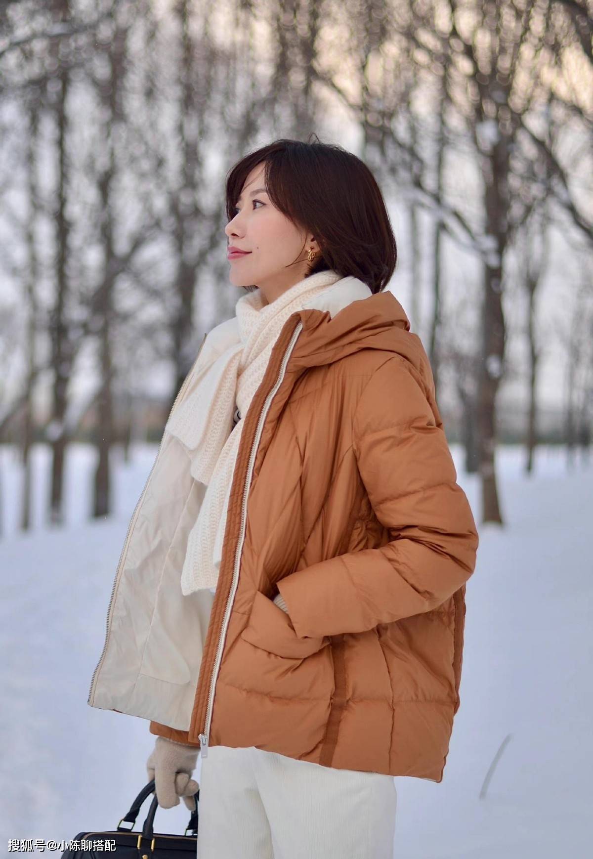 视觉 普通人穿“羽绒服”,学会“留白式”穿搭,也能轻盈不土气