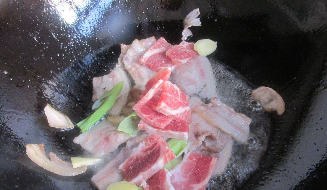 做法|猪肉白菜粉条的家常做法,味道鲜美,营养健康,喜欢的来看看吧