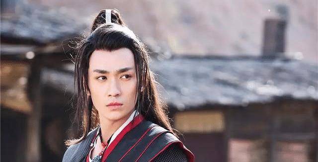 张晚|锦鲤剧组或再添实锤?继男主爆红,老戏骨获奖后,新人也待爆