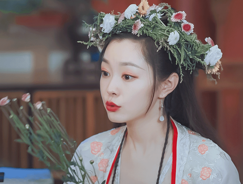 宋轶女星的头戴花环造型，有的美若天仙，有的却草率敷衍还显老