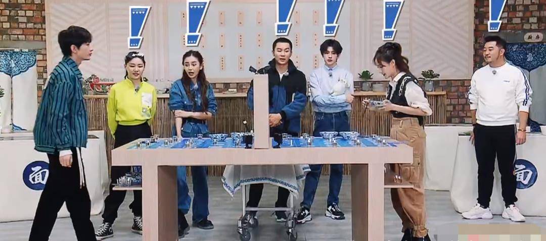 杨颖|《跑男》最懵嘉宾：搞不清游戏规则让李晨杨颖着急，金靖一脸嫌弃