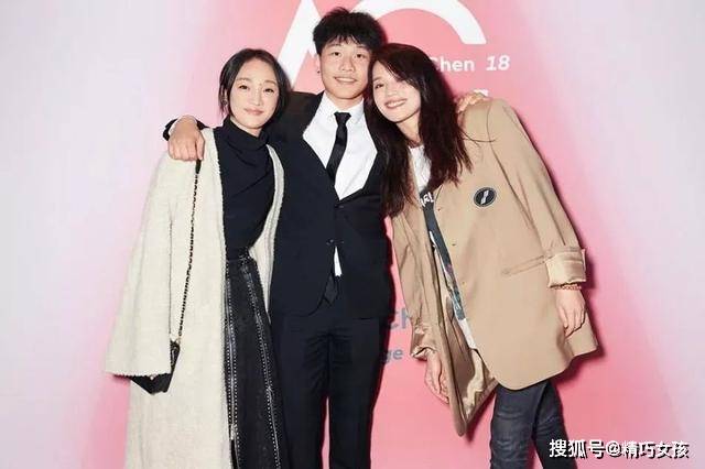 排场陈坤为儿子庆生太有排场,周迅舒淇等好友助阵,奶奶原来这么年轻