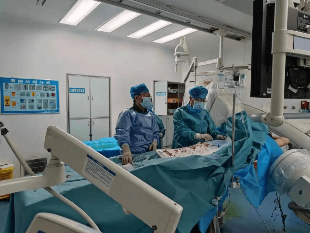 检测|吕梁市人民医院成功开展腔内血流压力检测指导下的冠脉精准介入治疗