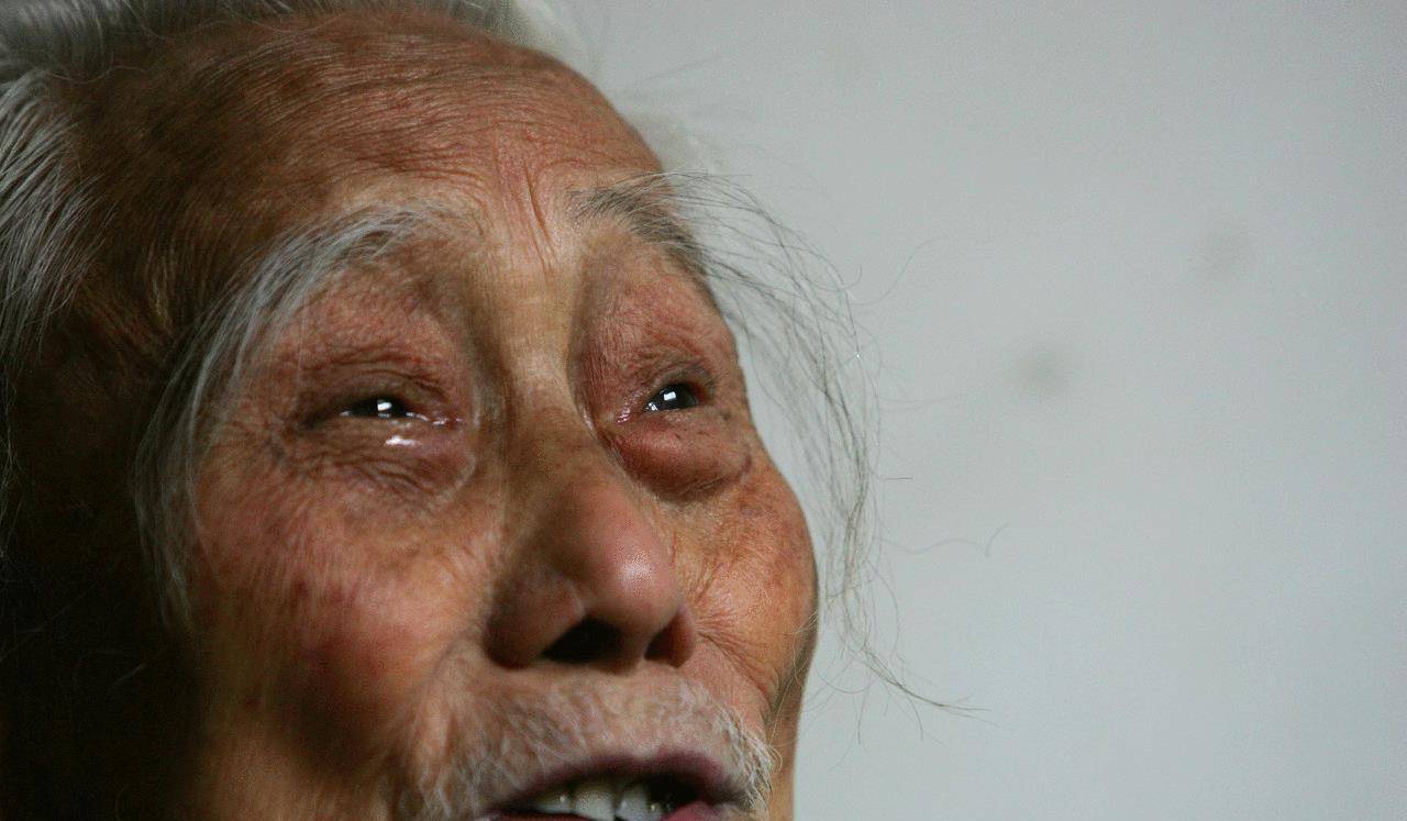 原创男人过了50岁眉毛变长是怎么回事衰老是其一还有这2点