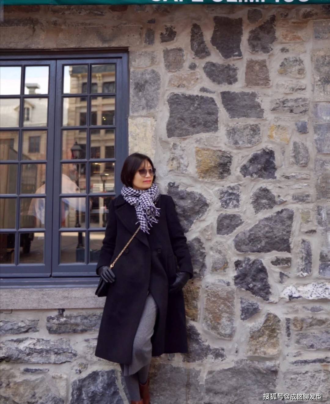 颜色 这些五十多岁的妈妈好会打扮！端庄优雅又时尚，穿出精致好气质