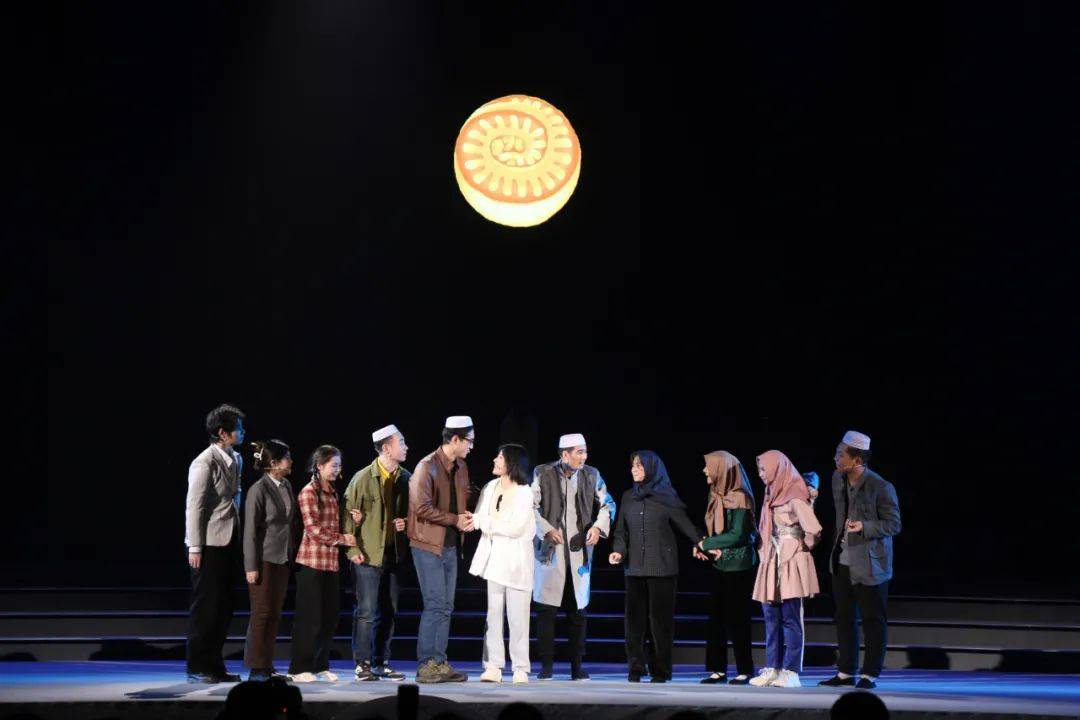 西安建筑科技大学办学125年并校65周年暨迎新师生联欢会隆重举行