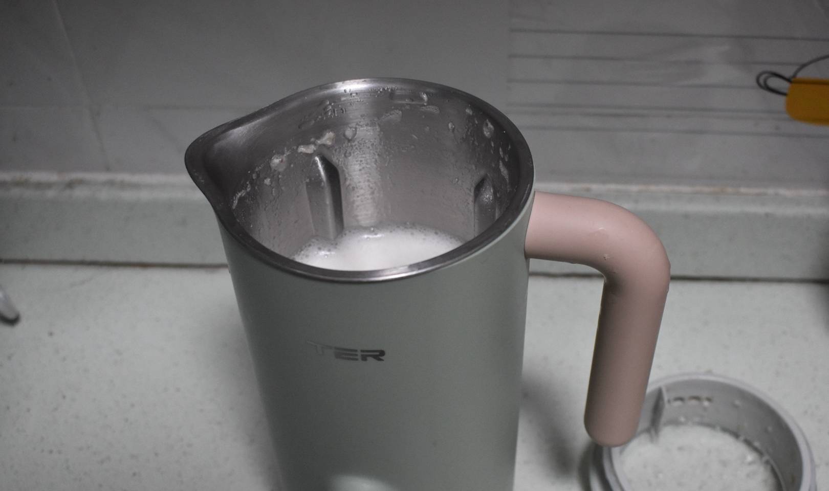 牛奶|两口子的极简早餐,不精致但营养美味,简单又方便,赶快试试吧