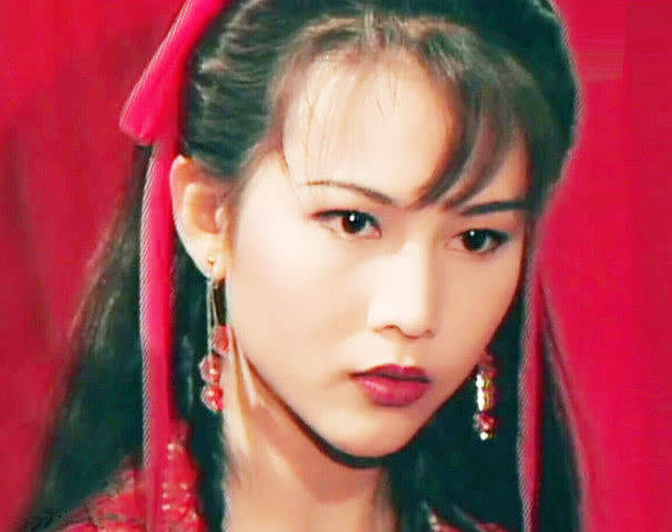 白发魔女武功排行_新白发魔女传:武功高手排名,练霓裳垫底,最强的竟然是他