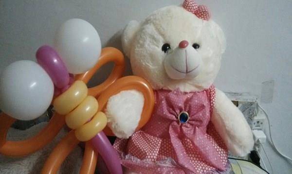 床头|床头不宜放哪些东西？文章列出来了，如果有，尽量拿走