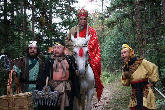 什么神仙地方吸引人 f35fdf307f7b49578eda304cc29e1039.jpeg