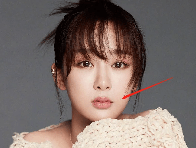 花瓣大嘴、厚嘴、小鸡嘴，嘴型“怪异”却很美的女明星，被蛊到了