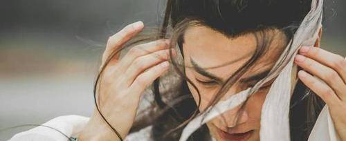 因为|良言写意:罗云熙瘦到脱相,面部瘦削气色差,小鱼仙倌滤镜尽失