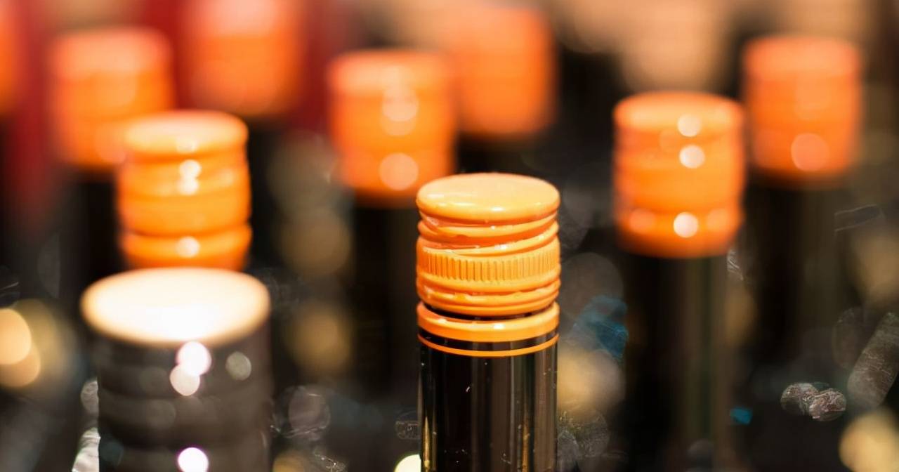 螺旋|葡萄酒常见误区：橡木塞比螺旋盖的要好？