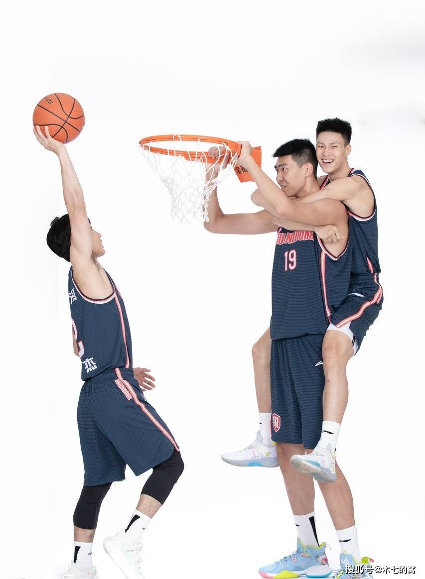 减肥的韩德君和萨林杰cba之身高体重趣谈