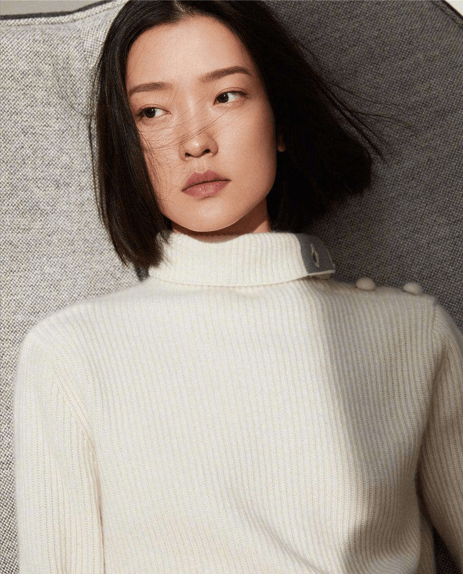 花瓣大嘴、厚嘴、小鸡嘴，嘴型“怪异”却很美的女明星，被蛊到了