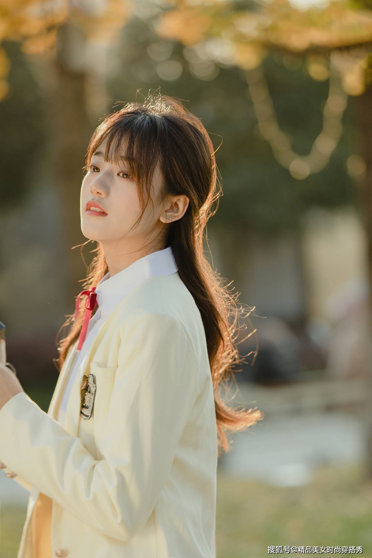 米色 甜美减龄的学院风穿搭,超级适合小个子的女生穿着,元气满满