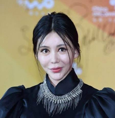 下巴明星的N种“假下巴”，尖到戳死人，翘成老巫婆，一个比一个怪异