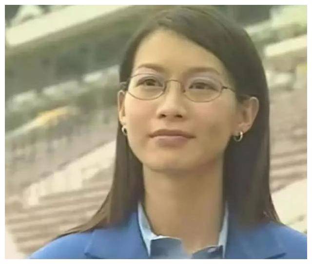 48岁“木婉清”近照身材消瘦显憔悴结婚9年坚持不生娃木婉清扮演者