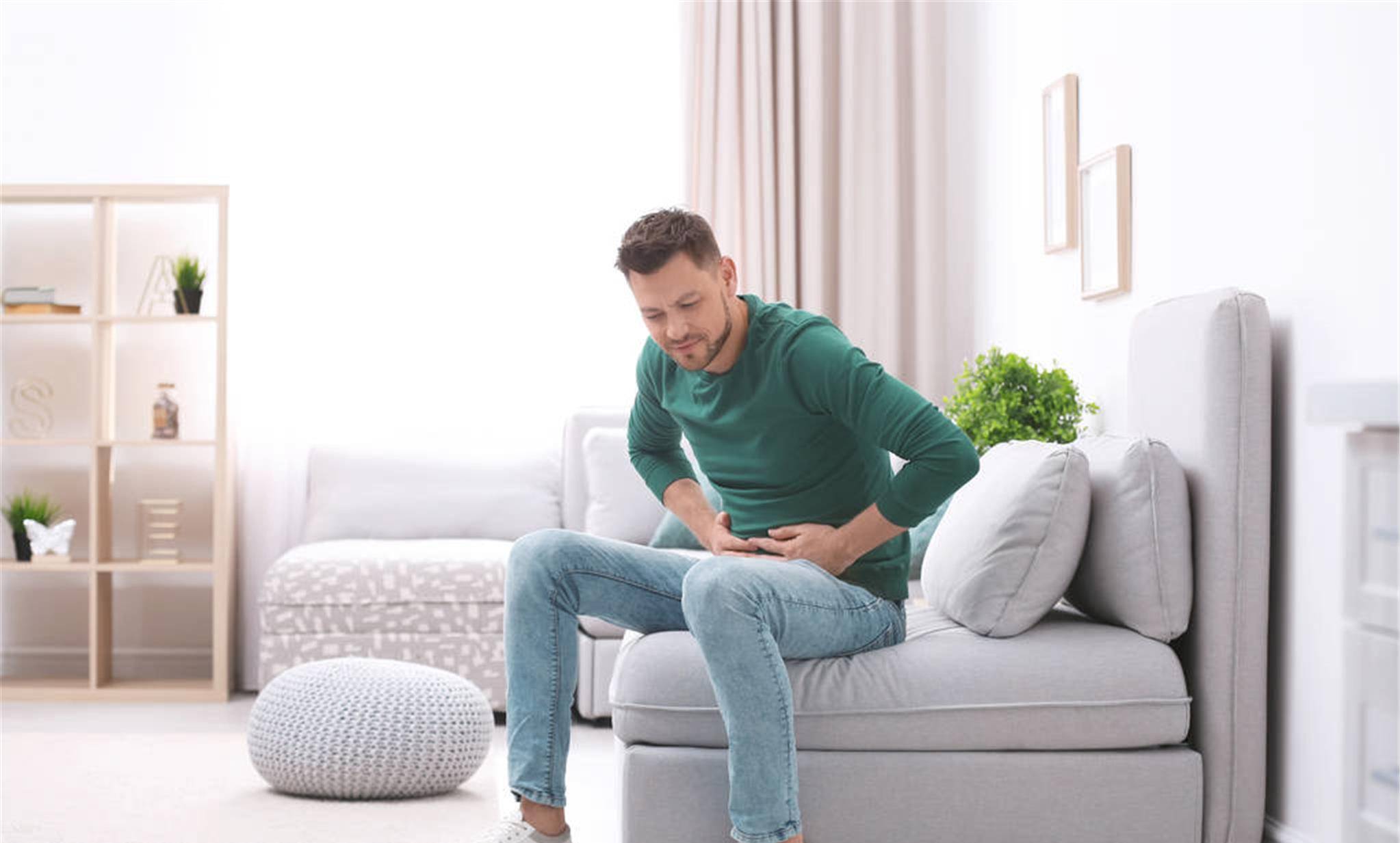 肾脏|得了肾结石，身体容易出现这7种不适，别再强撑着，对病情无益