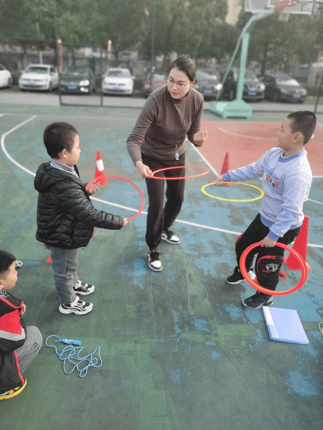 体育|师德风采｜|方莉：情系体育教育，爱洒训练赛场