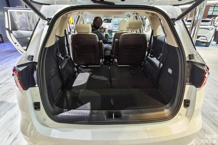 燃油mpv颠覆者 感受2022款宋max dm-i的幸福升舱_搜狐汽车_搜狐网