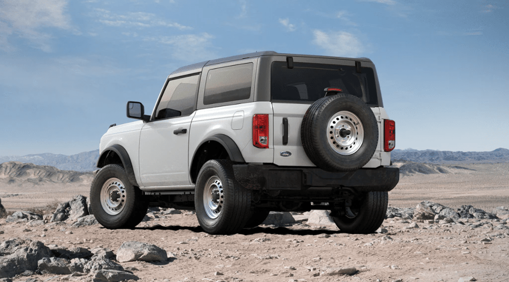福特bronco才卖18万美国人玩越野多便宜