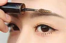画眉正确的淡妆化妆步骤 教你快速画好完美淡妆