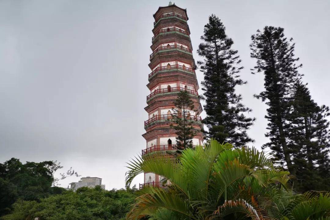 一路向南,邂逅中國大陸最南端的城市湛江_標誌燈塔_火山島_雷州