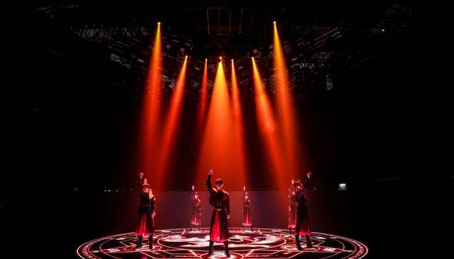 舞台|时代少年团《火力全开》演唱会，炙热向阳，熠熠生辉