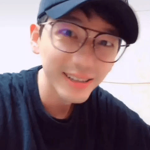 下巴又土又浮夸，当男明星用上美颜滤镜，一个比一个怪异，太好笑了