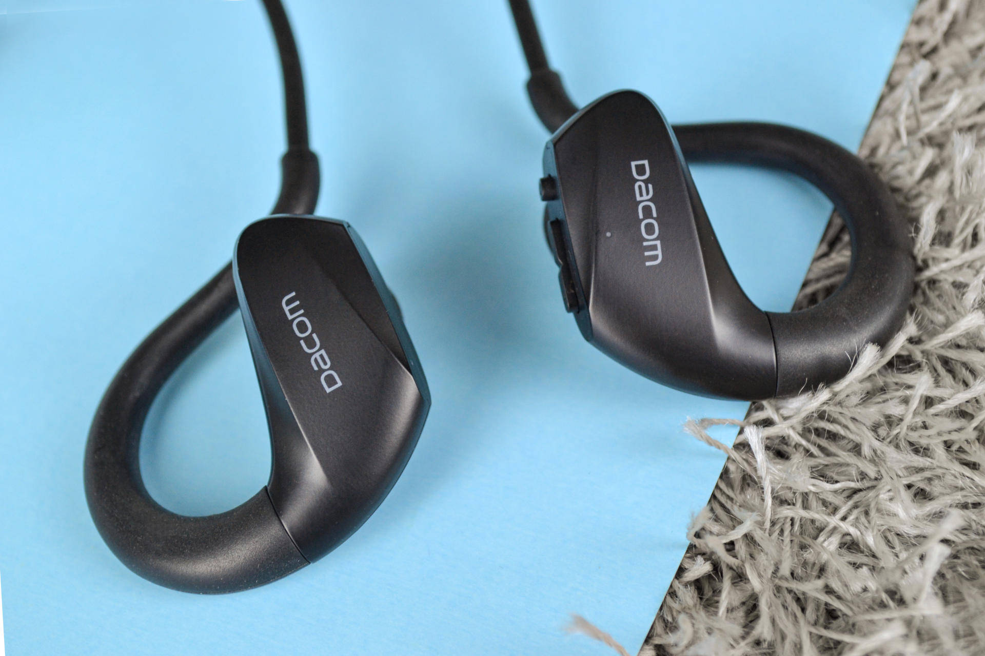 dacom骨传导运动蓝牙耳机:年轻更要活力四射_耳朵_控制_设计有