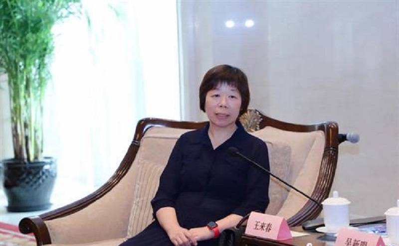 从富士康打工妹到百亿富婆王来春赚了1800亿大方分哥哥900亿