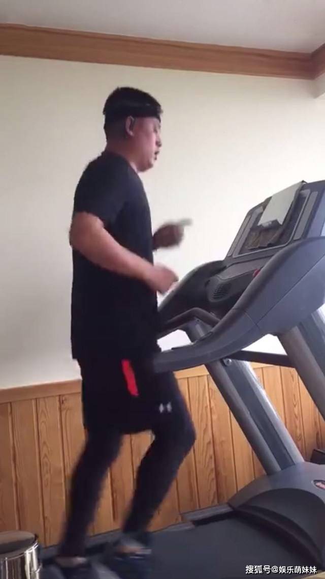 赵本山徒弟宋晓峰豪宅内景曝光室内装修奢华大气