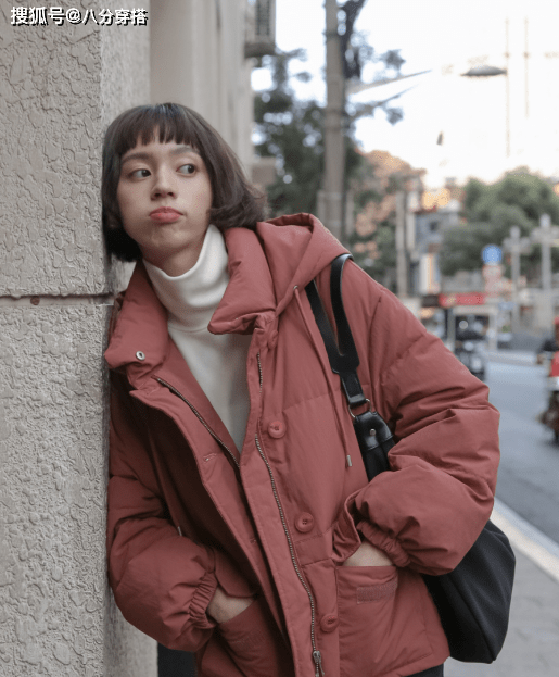 下半身 冬季穿搭在精不在多，试试这些简单舒适的羽绒服，日常实用又洋气