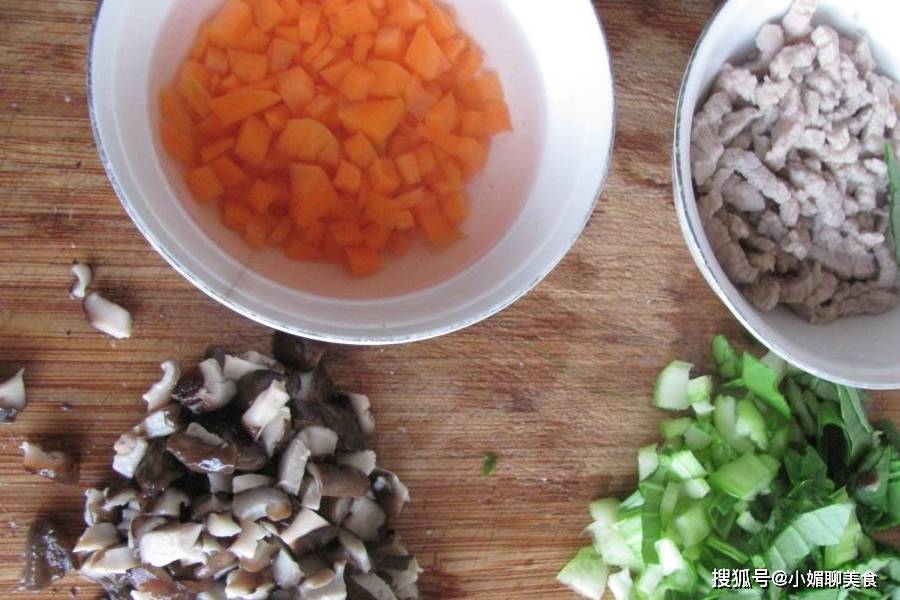 口感|杂蔬瘦肉粥这样做,营养丰富口感好,大人小孩都爱吃