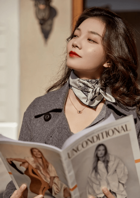 身材 冬天穿“小白靴”更惊艳,显瘦耐看还减龄,配大衣美极了!