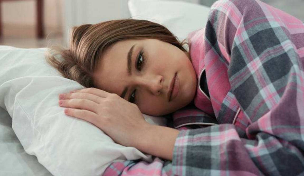 睡眠|睡觉时若频繁出现这3种“表现”，多半是肝受损了，要留心！