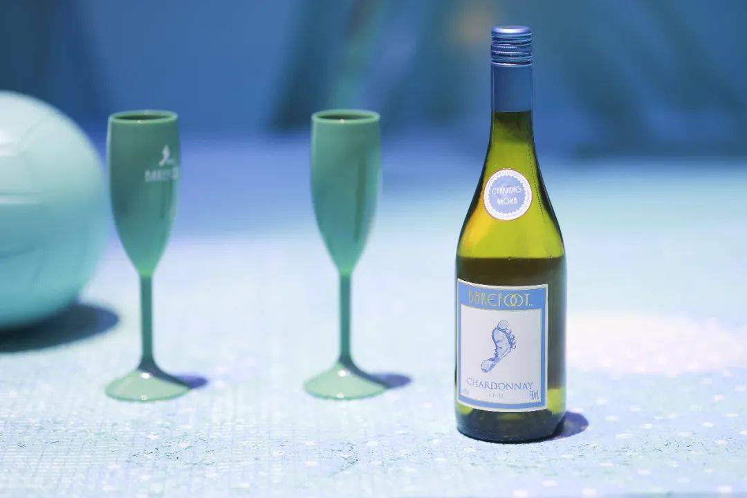 上市|顽足小脚丫,玩转大世界!那个超会“顽”的葡萄酒来了