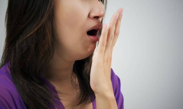 毒素|肝功能“稀烂”的人，身体会出现4个表现，占一个，都要及时检查