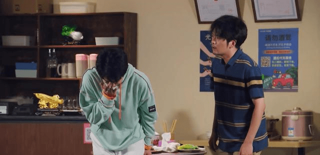 陈小春|《我们的滚烫人生》开播,高瀚宇乱说话被批评,陈小春早就说过他