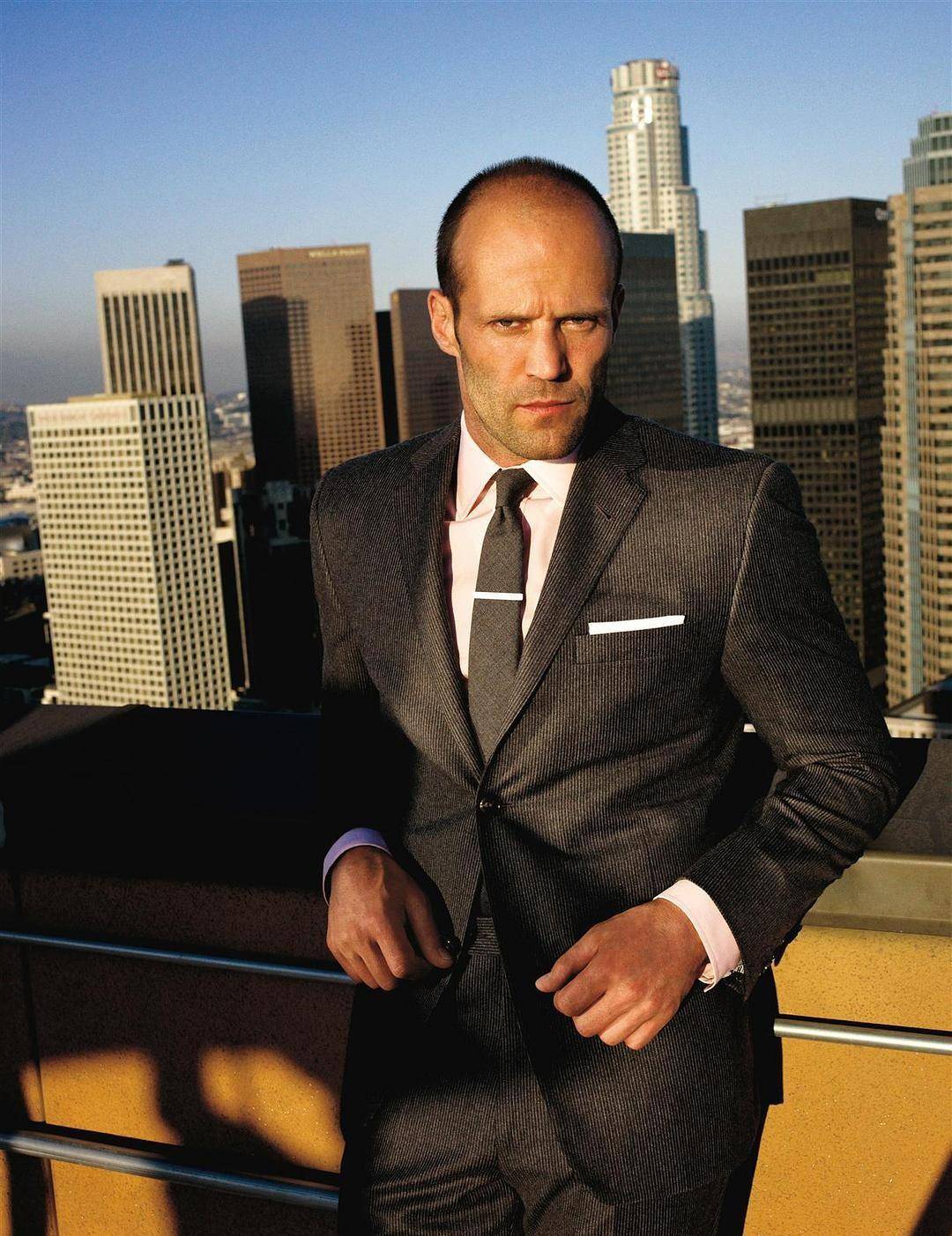 猛男|出道前卖水货，前女友身材火爆，老婆小20岁，52岁硬汉杰森斯坦森