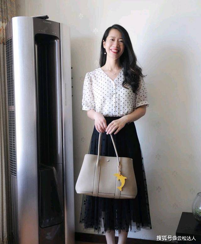 设计 40岁的女人已经不再年轻，但可以很优雅，会穿衣搭配很关键