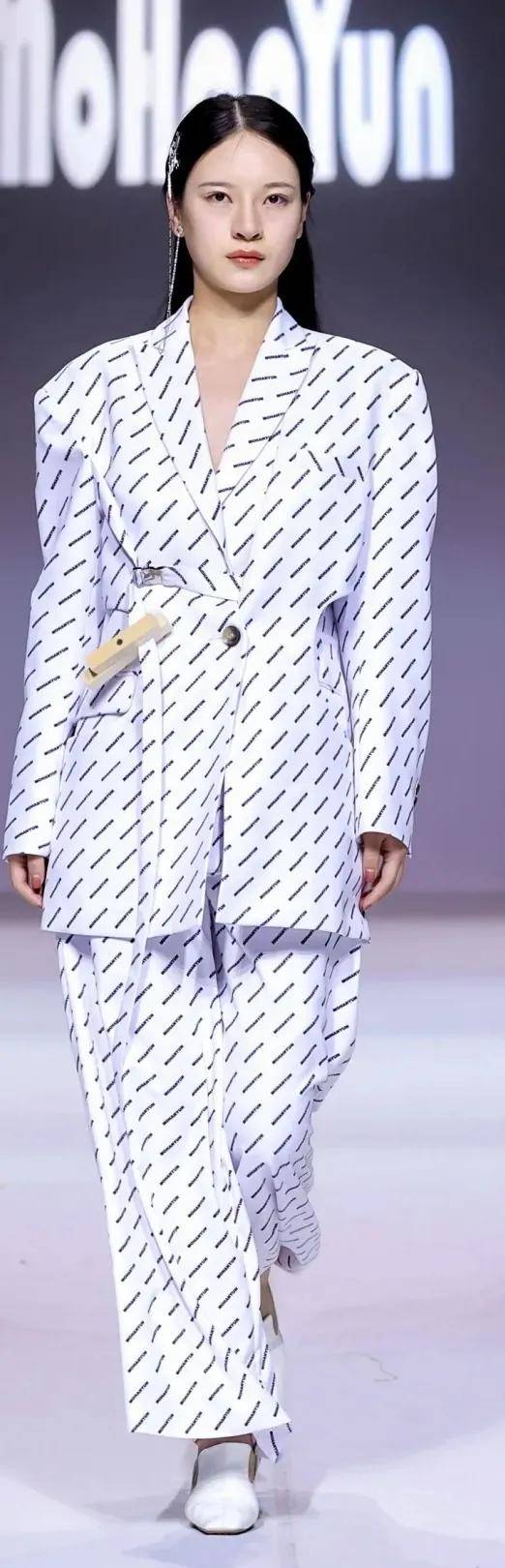 设计 一合年会预告 | 国潮来袭,怎么穿出潮人范?